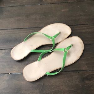 Lily Pulitzer green thong flops